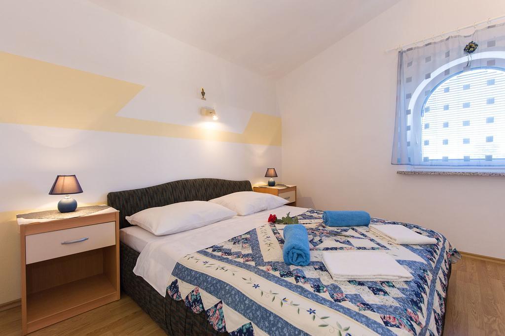 Apartments Juras Brzac Eksteriør billede